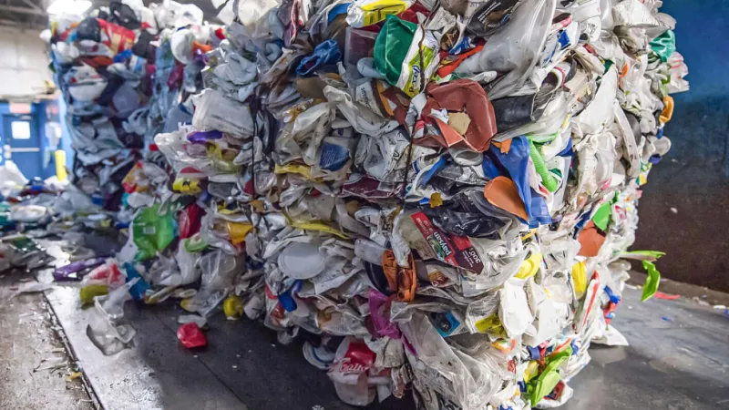 Recycling van plastic flessen